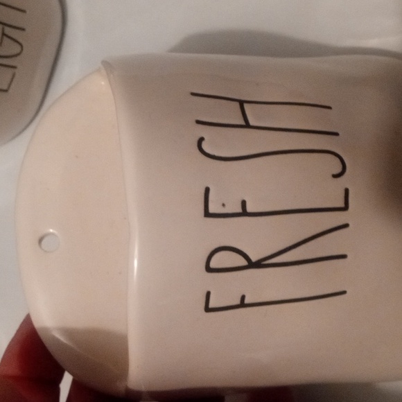 Rae Dunn Collection - Picture 5 of 8